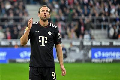 Kane không ghi bàn vào lưới Borussia Monchenladbach, chấm dứt chuỗi 10 trận ghi bàn của anh