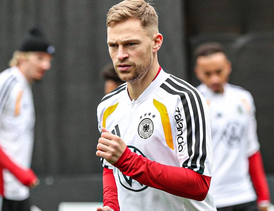 Chính thức: Kimmich dính chấn thương khớp ở mắt cá chân phải và sẽ vắng mặt trận Đức gặp Luxembourg