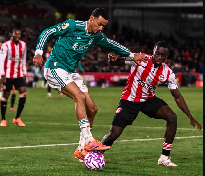 Lần đầu tiên trong lịch sử câu lạc bộ! Đội khách Ngoại hạng Anh Liverpool thua 5 trận liên tiếp trước các CLB thành London