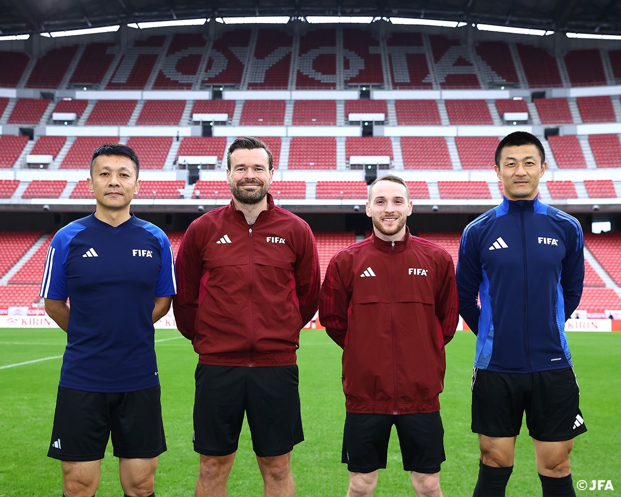 Quan chức: Fu Ming là trọng tài thứ 4 trận Nhật Bản vs Ghana, Mazi là trợ lý trọng tài.