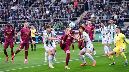 B. Monchenladbach vs Augsburg