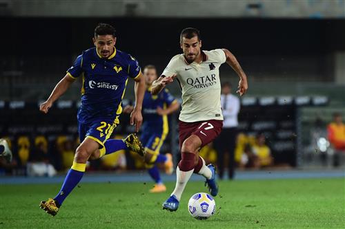 Verona đấu với Roma