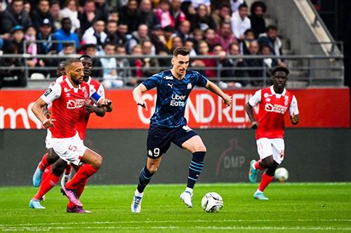 Marseille đấu với Reims