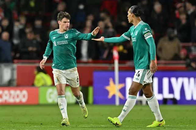 Joe Cole: Van Dijk và Konate là hậu vệ kém, Kyle Kates cũng chơi tệ trong hiệp 1