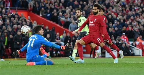 Manchester City đấu với Liverpool