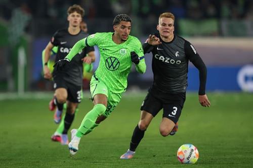 Wolfsburg v Freiburg